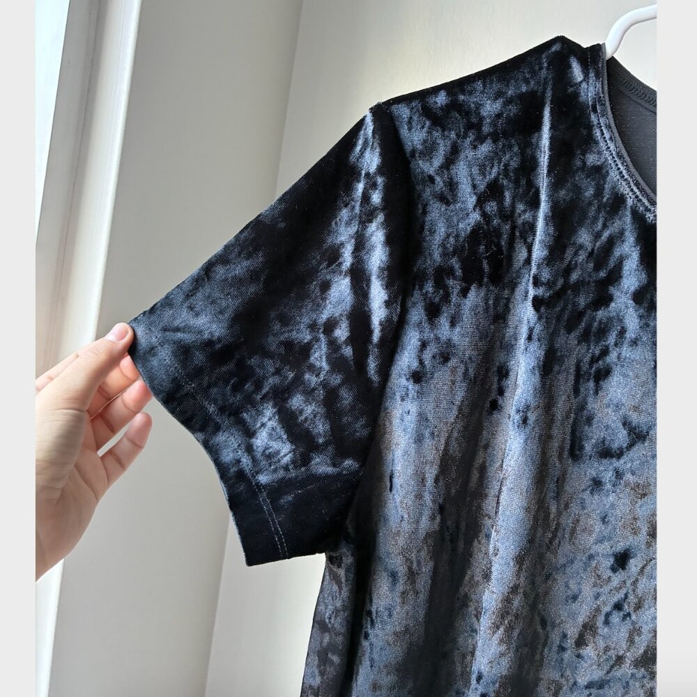 Vince Black Velvet Short Sleeve Blouse - Size L - Picture 3 of 7